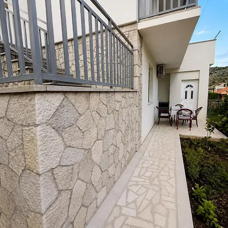 Apartament Basic *