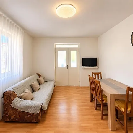 Apartament Basic *